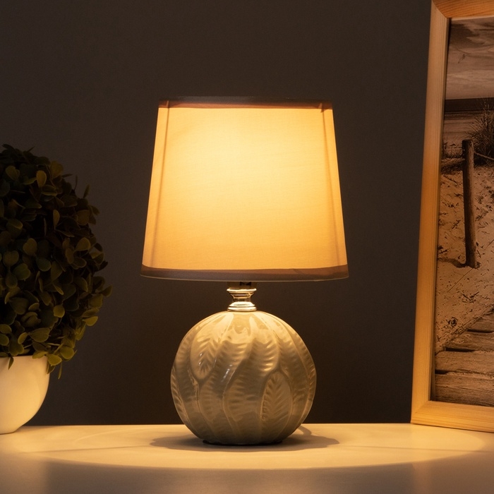 Лампа настольная &laquo;Пабло&raquo; 1&times;40 Вт Е14 серый 14.5&times;14.5&times;24 см