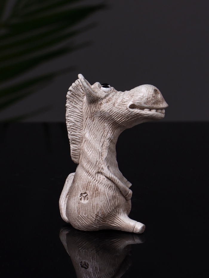 Статуэтка "Конь Гриша"  7х5х5 см, бежевый