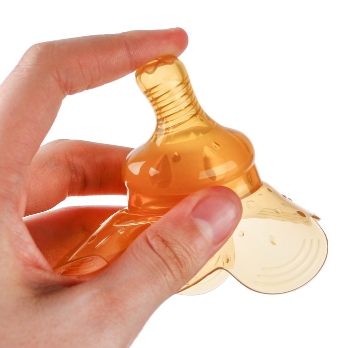 Накладка на грудь для кормления M&B, силиконовая, в контейнере, 1 шт.