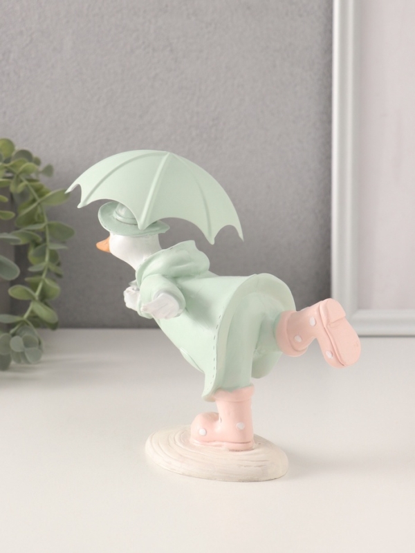 Сувенир полистоун "Утка в зелёном дождевике в сапогах в горох, с зонтом" 15х9х12,5 см