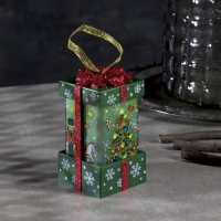 Светодиодная фигура &laquo;Зелёный подарок с ёлкой&raquo; 6.3 &times; 11.5 &times; 6.3 см, пластик, батарейки АААх3 (не в комплекте), эффект пламени