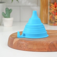 Воронка силиконовая складная Доляна &laquo;Ред&raquo;, 13,5&times;10&times;10 см