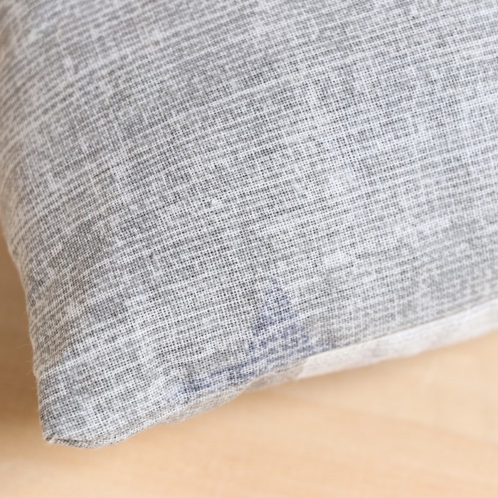 Подушка из стружки можжевельника, 26&times;24см