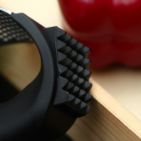 Пресс для чеснока Magistro «Велес», 11×7×5 см, цвет чёрный Пресс для чеснока Magistro «Велес», 11×7×5 см, цвет чёрный