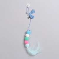 Дразнилка для кошек на креплении с бубенчиком "Гусеница с перьями", микс цветов Дразнилка для кошек на креплении с бубенчиком "Гусеница с перьями", микс цветов