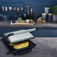 Электрический гриль для дома Panini Grill GC241D38, 2000 Вт