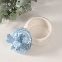 Шкатулка керамика "Пчёлка на улье" голубой перламутр 8,5х8,5х8 см