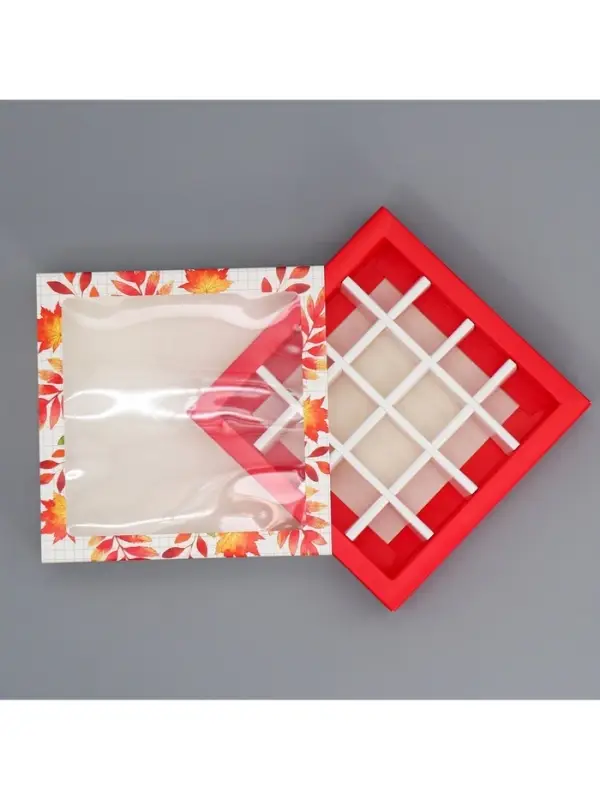 Коробка для конфет, кондитерская упаковка, 16 ячеек, &laquo;Классному учителю&raquo; 17.7 х 17.7 х 3.8 см