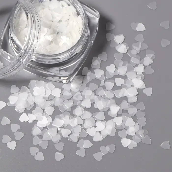 Пайетки для декора &laquo;Сердечки&raquo;, белые