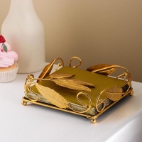 Салфетница &laquo;Перо&raquo;, 17&times;17&times;6 см, цвет металла золотой