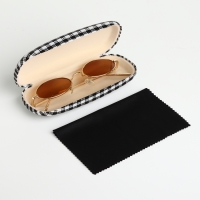 Футляр для очков на хлопушке, длина 16 см, цвет чёрный