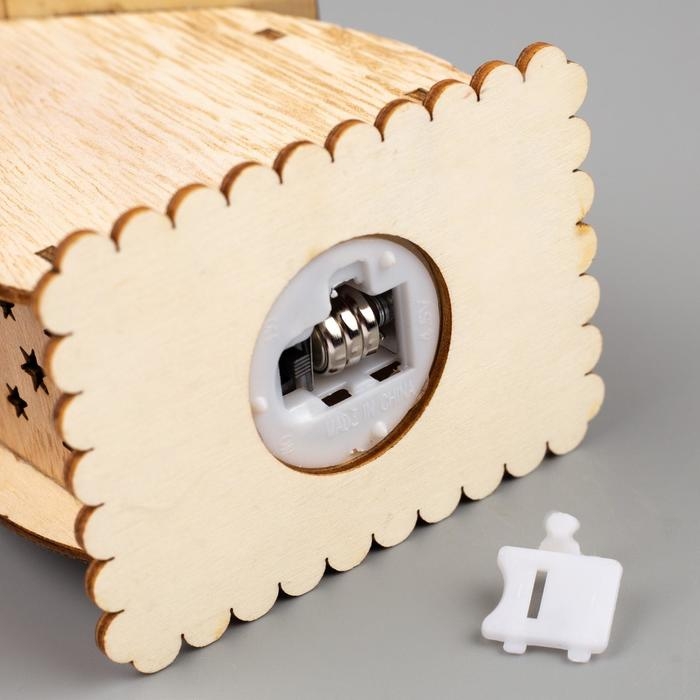 Ёлочная игрушка &laquo;Домик с Дедом Морозом и ёлкой&raquo;, от батареек, свечение тёплое белое