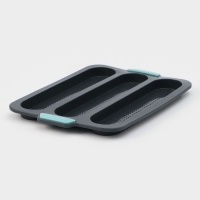 Форма для выпечки с перфорацией &laquo;Багет&raquo;, силикон, 34,5&times;24&times;2,2 см, 3 ячейки (28&times;6&times;2 см), цвет серый