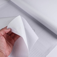 Пленка самоклеящаяся белая 10м*45см Пленка самоклеящаяся белая 10м*45см