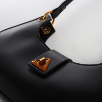 Сумка женская багет на молнии TEXTURA, средний размер, цвет чёрный