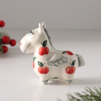 Статуэтка фарфоровая "Лошадь Пегас" /красное яблоко/, 8 см