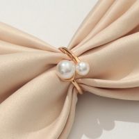 Муфта для платка &laquo;Дуо&raquo;, цвет белый в золоте