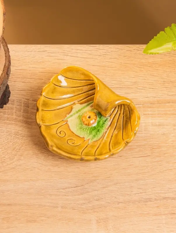 Подставка под благовония "Раковина с жемчужиной" керамика, цв. коричневый, 9х10,5х2 см