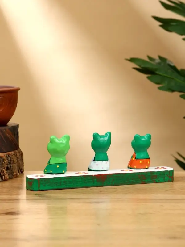 Сувенир "Лягушата на скамейке" дерево 18х4х7 см