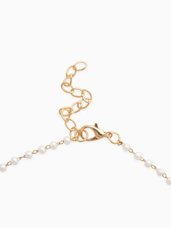 Кулон на жемчужной дорожке "Яблочко", цвет бело-красный в золоте 44+удл.