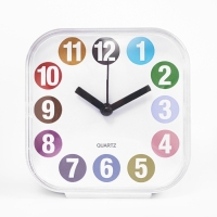 Будильник "Айка", дискретный ход, 10 х 10 см, белый