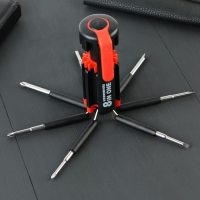 Фонарик-мультитул &laquo;В любой ситуации&raquo;, 8 в 1