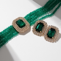Набор 2 предмета; серьги, колье &laquo;Роскошь&raquo; крупный камень, цвет зелёный в золоте, 42 см
