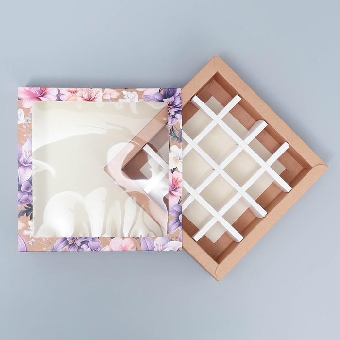 Коробка для конфет, кондитерская упаковка, 16 ячеек, &laquo;Самой нежной&raquo; 17.7 х 17.7 х 3.8 см