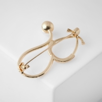 Брошь &laquo;Стетоскоп&raquo;, цвет белый в золоте