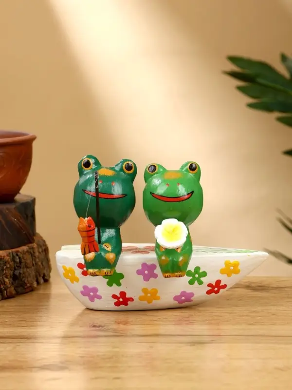 Сувенир "Лягушата рыбаки" дерево 14х8,5х10 см