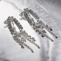 Серьги висячие со стразами «Водопад» гроздь, цвет белый в серебре Серьги висячие со стразами «Водопад» гроздь, цвет белый в серебре