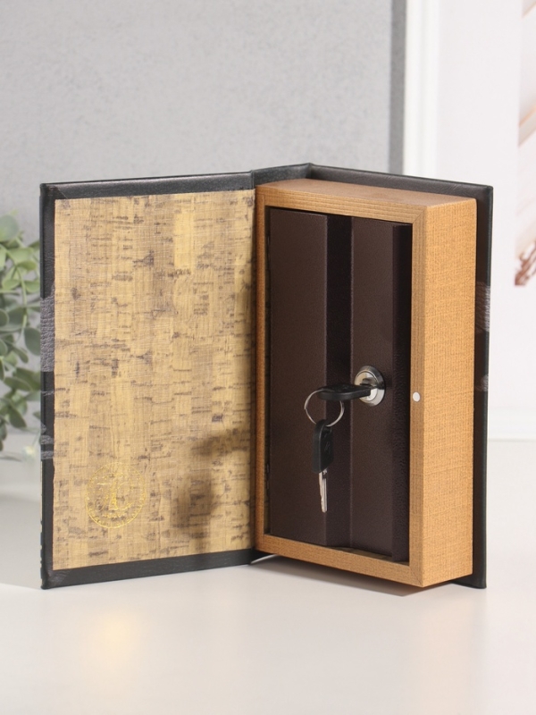 Сейф-книга дерево кожзам "Нефть и газ России" тиснение 21х13х5 см