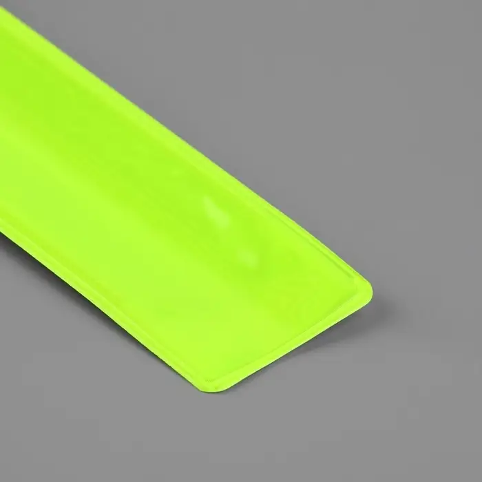 Светоотражающий слэп-браслет, самофиксирующийся, 3 &times; 30 см, цвет салатовый