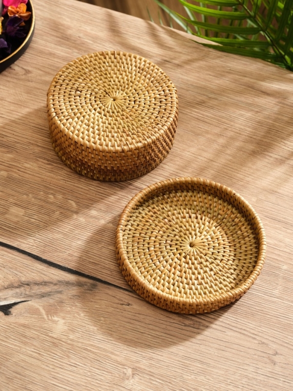 Корзинка плетеная ротанг, 13х13х5,5 см Корзинка плетеная ротанг, 13х13х5,5 см