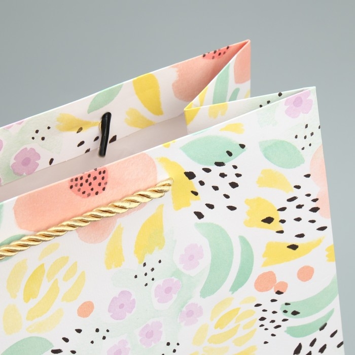 Пакет подарочный, упаковка, &laquo;Цветы&raquo; 32 х 26 х 12 см