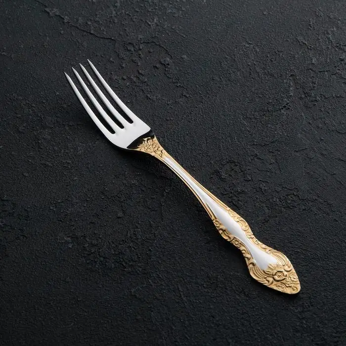 Вилка столовая &laquo;Тройка&raquo;, h=19,5 см, толщина 2 мм, локальное нитрид-титановое покрытие