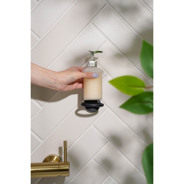 Дозатор для жидкого мыла St&ouml;lz Loft basic, цвет чёрный