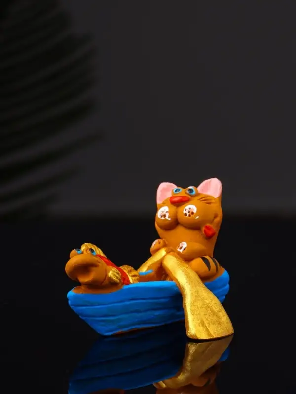 Фигура "Кот в лодке с рыбкой" 4.2х5.8х5.4 см