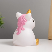 Ночник "Единорожка" LED 3хLR44 белый 10х7х12,5 см RISALUX Ночник "Единорожка" LED 3хLR44 белый 10х7х12,5 см RISALUX