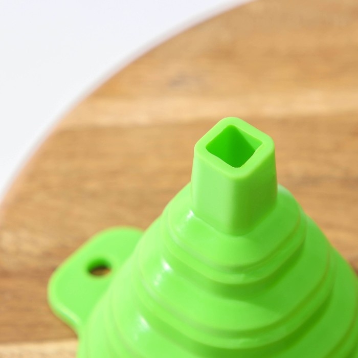 Воронка складная Доляна «Квадро», 7×9 см, цвет МИКС Воронка складная Доляна «Квадро», 7×9 см, цвет МИКС