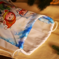 Новый год 2025. Новогодний мешок для подарков на шнурке &laquo;Дед Мороз&raquo;, цвет белый/разноцветный