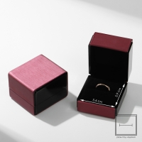 Футляр под кольцо &laquo;Премиум&raquo;, 6&times;6,5, цвет бордовый