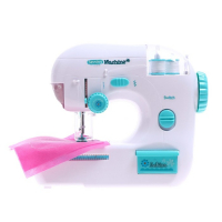 Швейная машинка &laquo;Рукодельница&raquo;, 3 катушки