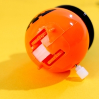 Игрушка заводная «Хеллоуин» Игрушка заводная «Хеллоуин»