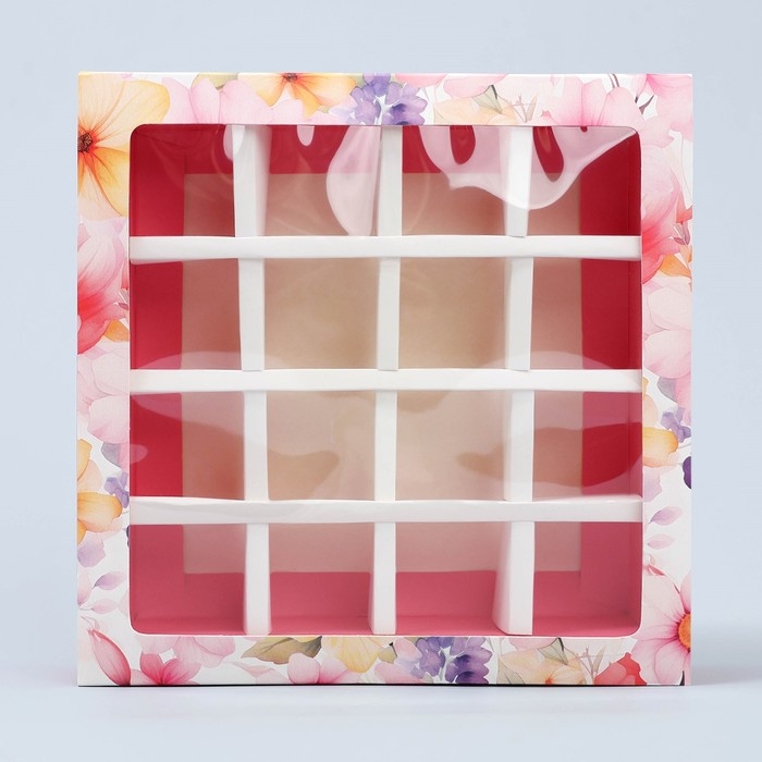 Коробка для конфет, кондитерская упаковка, 16 ячеек, &laquo;Цветы&raquo; 17.7 х 17.7 х 3.8 см
