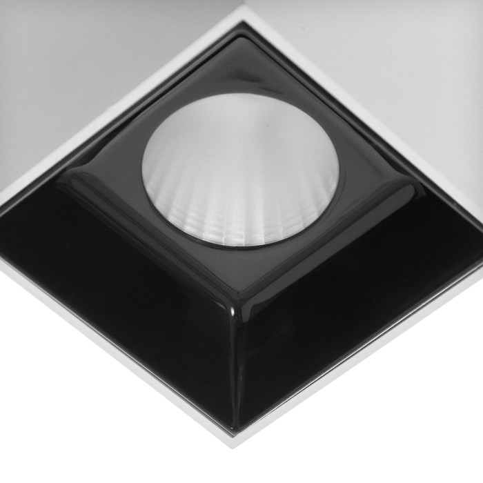 Светильник Светильник "Кубик" LED 4000К 10Вт DIM220 белый черный 7,5х7,5х9,5см