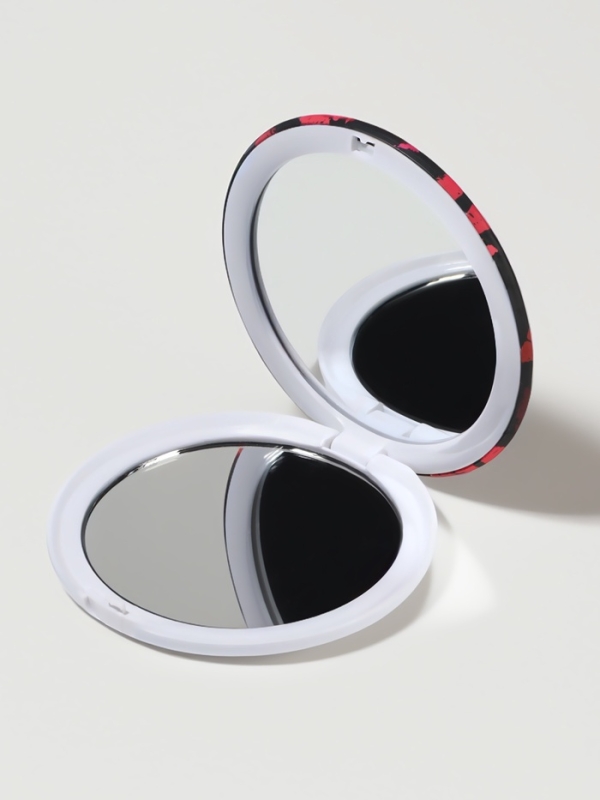 Зеркало складное круг (2) с/увел d7,3см ПОЦЕЛУИ МИКС пласт пакет QF