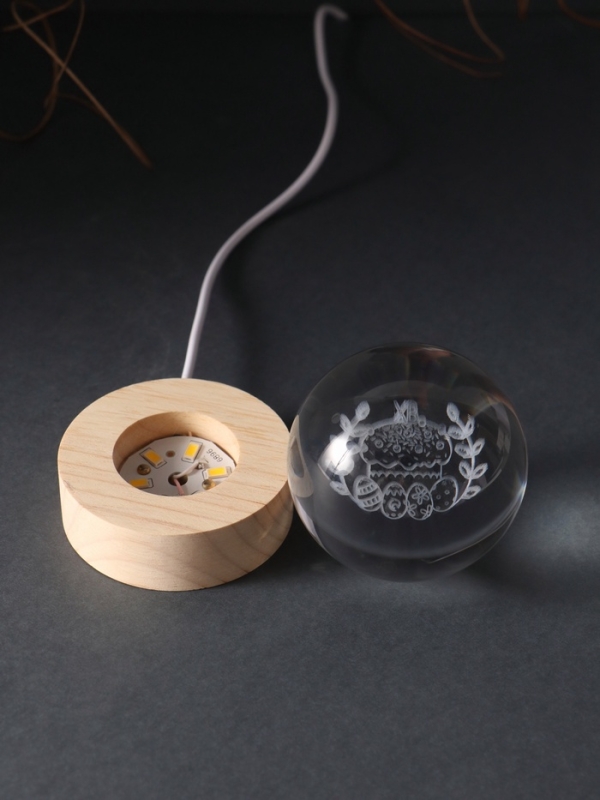 Сувенир стекло подсветка "Шар. Пасхальная корзинка" d=6 см подставка дерево, USB