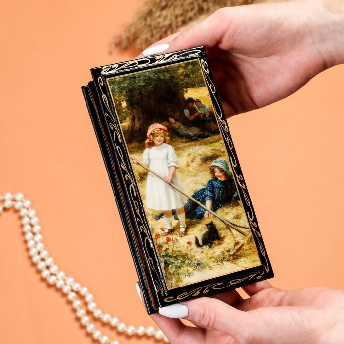 Шкатулка - купюрница &laquo;Девушки с котёнком&raquo;, 8,5&times;17 см, лаковая миниатюра