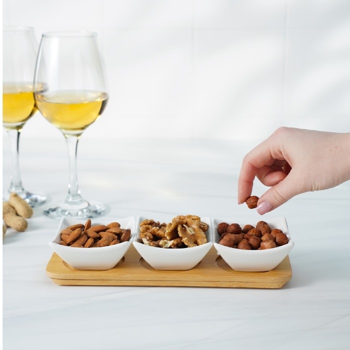 Набор соусников керамических на деревянной подставке &laquo;Эстет&raquo;, 3 предмета: 60 мл, цвет белый